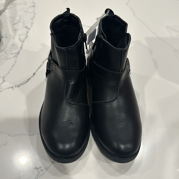 NWT Girls Black Boots - Picture 2 of 7